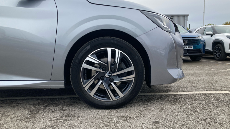 Peugeot 208 1.2 PureTech 100 Allure Premium + 5dr Petrol Hatchback